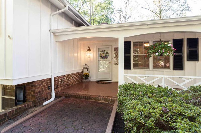5313 Thayer Dr, Raleigh, NC 27612