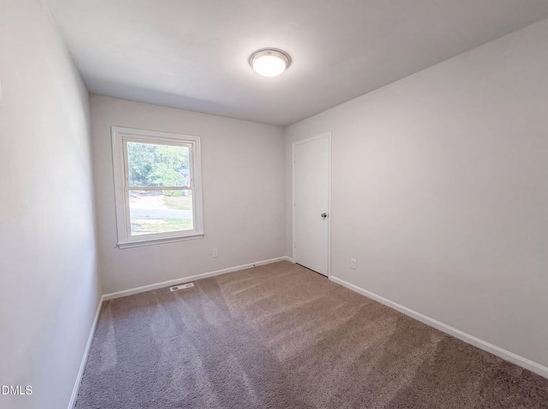 5314 Westminster Dr, Fayetteville, NC 28311