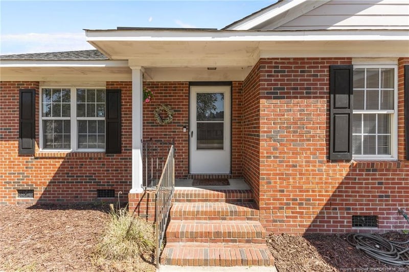5316 Ahoskie Dr, Hope Mills, NC 28348
