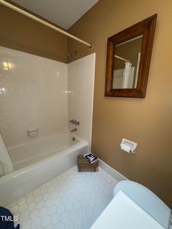 5316 Collingswood Dr, Raleigh, NC 27609