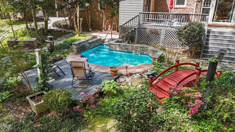 5317 Burning Oak Ct, Raleigh, NC 27606