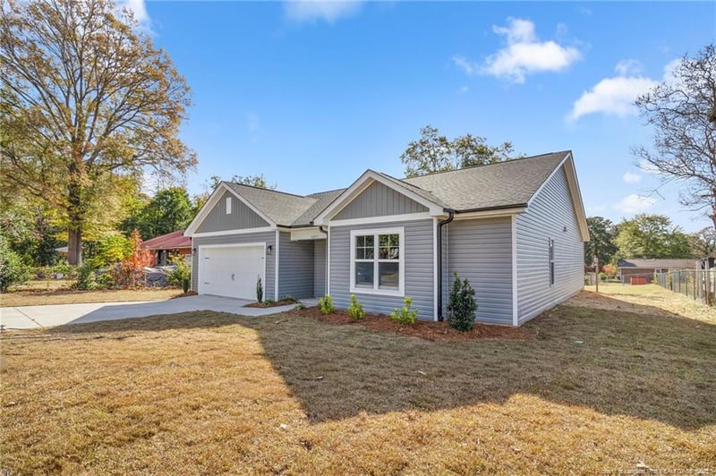 5317 Dairy Dr, Fayetteville, NC 28304