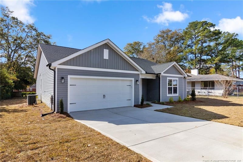 5317 Dairy Dr, Fayetteville, NC 28304