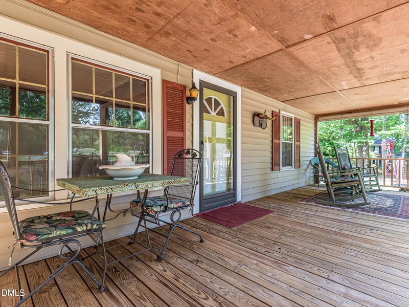 5317 Pine Dr, Raleigh, NC 27606