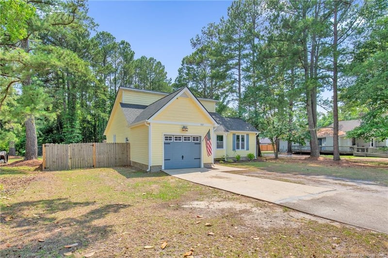 5317 Republic Ave, Hope Mills, NC 28348