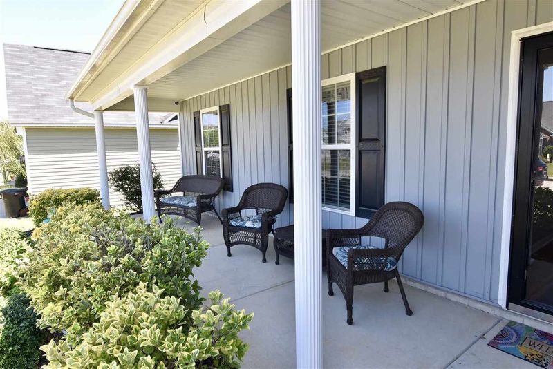 5317 Woodpecker Dr, Hope Mills, NC 28348