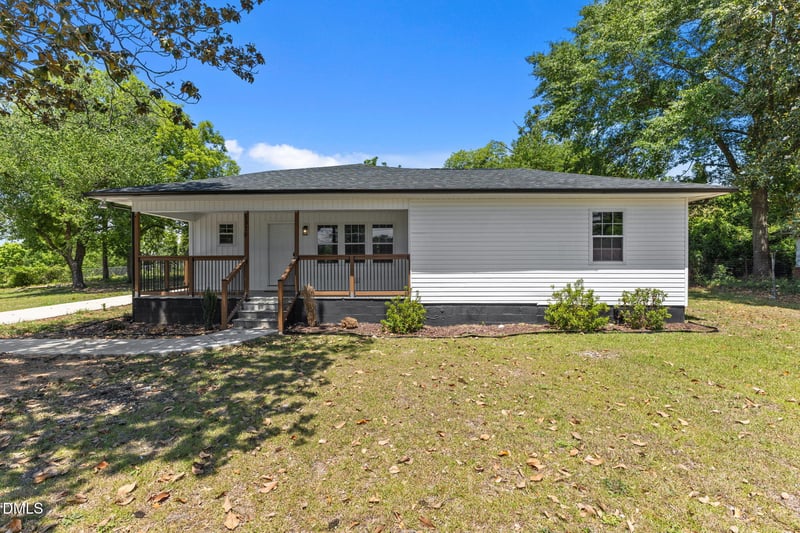 5318 Dairy Dr, Fayetteville, NC 28304