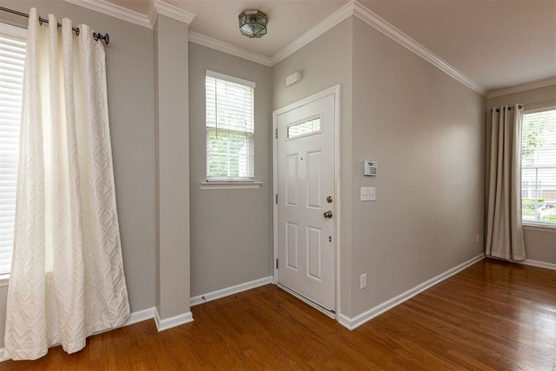 5319 Crescentview Pw, Raleigh, NC 27606