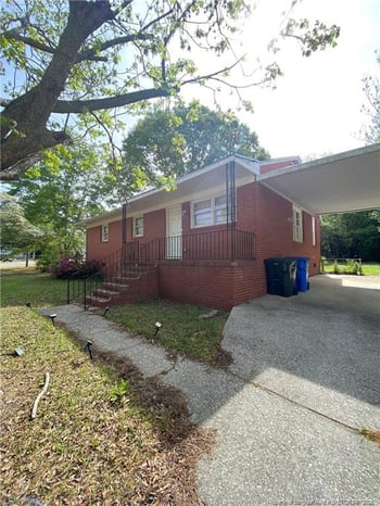 5319 Williamsburgh Dr, Fayetteville, NC 28304