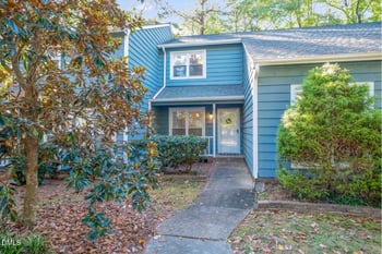 532 Applecross Dr, Cary, NC 27511