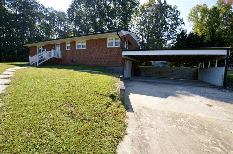 532 Boone Rd, Burlington, NC 27217