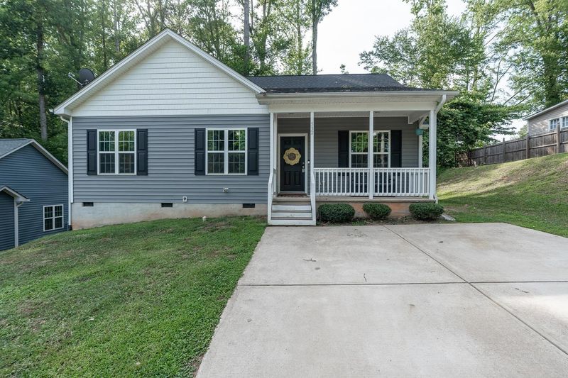 532 Cooper St, Clayton, NC 27520