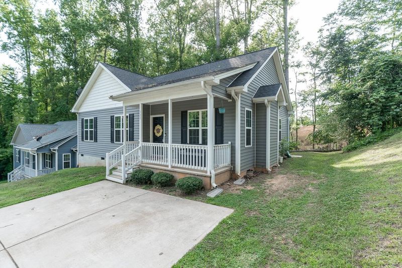 532 Cooper St, Clayton, NC 27520