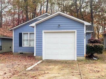 532 Crooked Creek Rd, Fayetteville, NC 28301