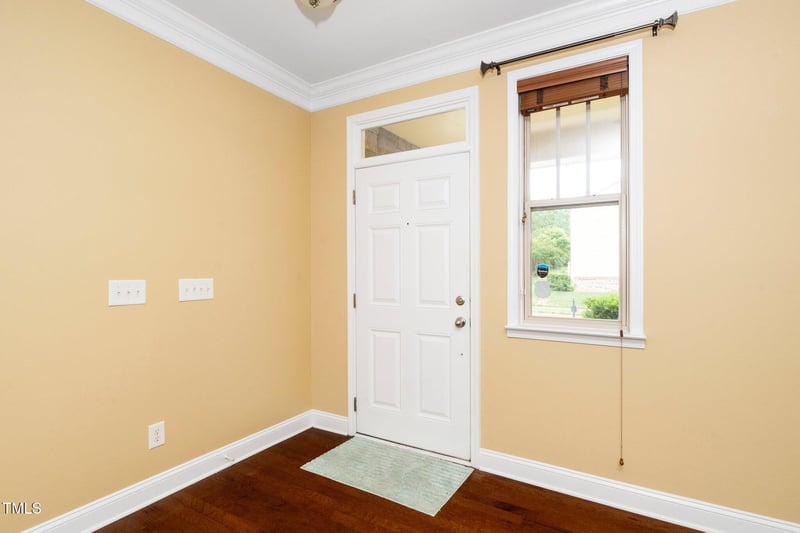 532 Front Ridge Dr, Cary, NC 27519