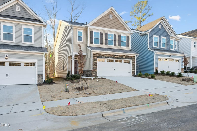 532 Hanover Shore Ln, Raleigh, NC 27610