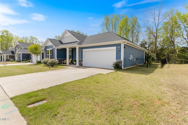 532 Kayak Ct, Mebane, NC 27302