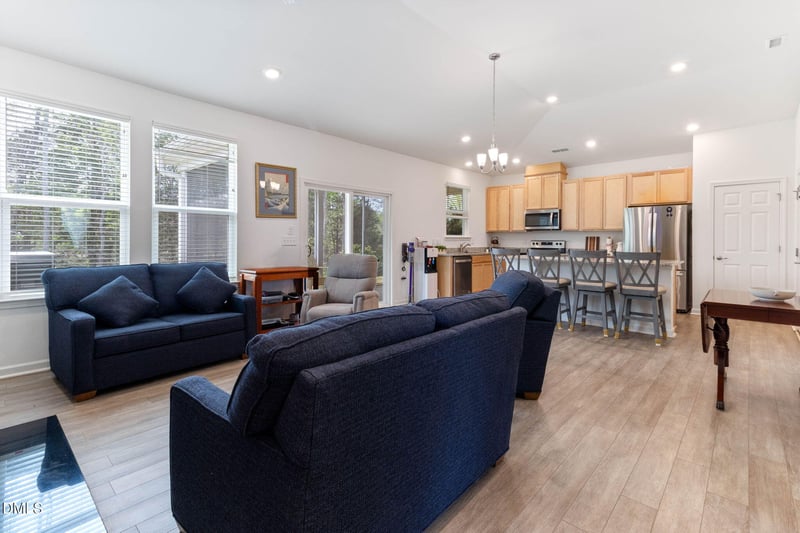 532 Kayak Ct, Mebane, NC 27302
