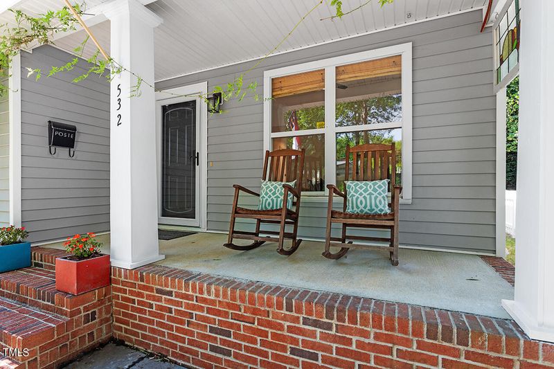 532 Moseley Ln, Raleigh, NC 27601