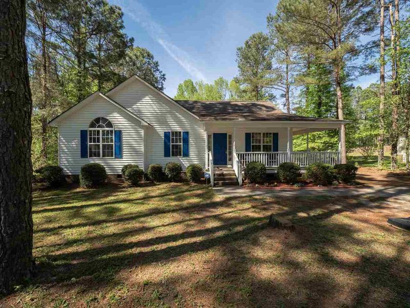 532 Spaniel Ln, Clayton, NC 27520