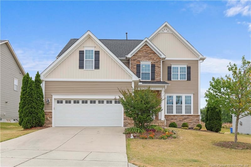 532 Walker Ranch Dr, Fuquay Varina, NC 27526