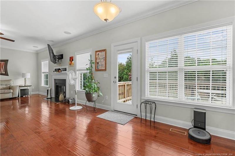 532 Walker Ranch Dr, Fuquay Varina, NC 27526