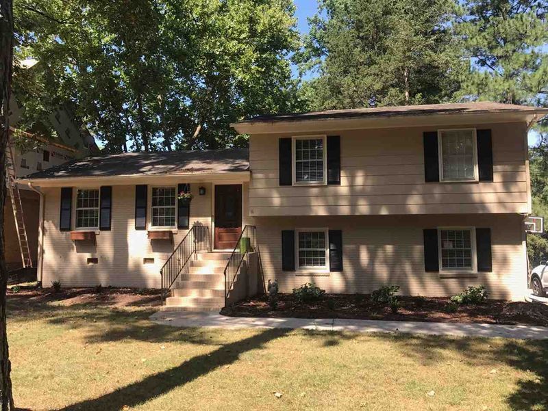 5321 Montclair Dr, Raleigh, NC 27609