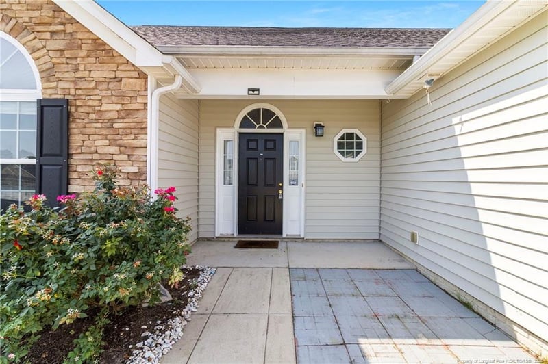 5321 Woodpecker Dr, Hope Mills, NC 28348