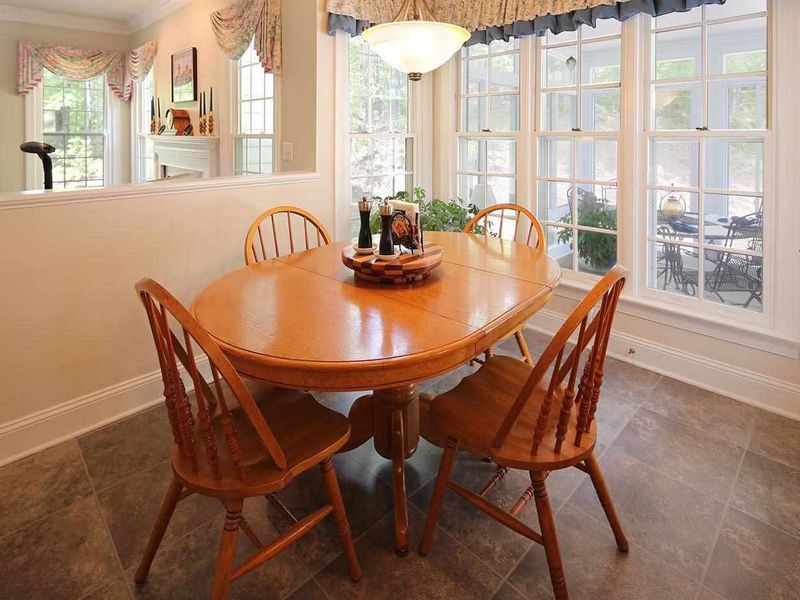 5322 Oakbrook Dr, Durham, NC 27713