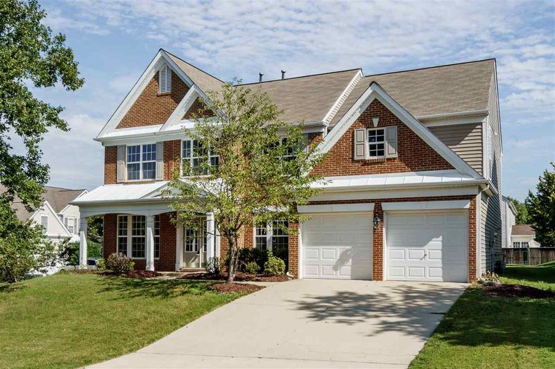 5324 Granada Hills Dr, Raleigh, NC 27613