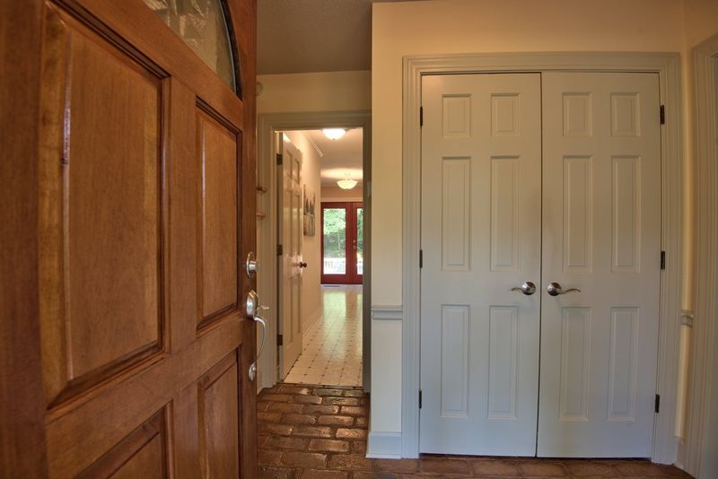 5324 Lake Vista Dr, Durham, NC 27712