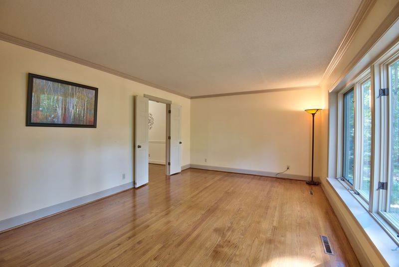 5324 Lake Vista Dr, Durham, NC 27712
