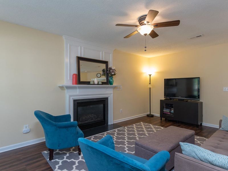 5324 Mallard Grove Dr, Raleigh, NC 27616