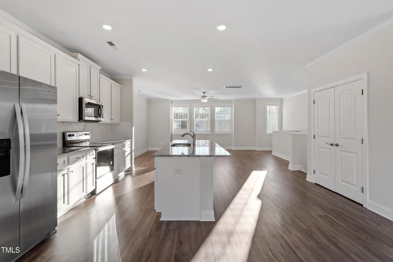 5324 River Reach Dr, Raleigh, NC 27616