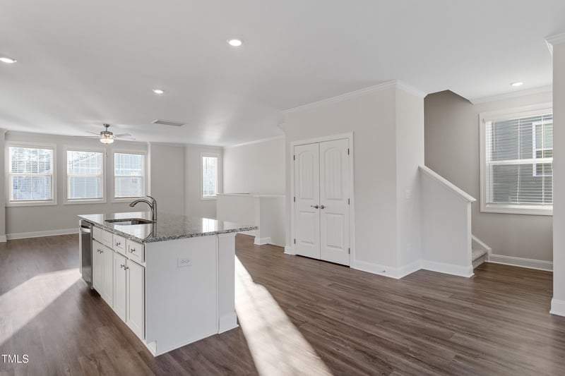 5324 River Reach Dr, Raleigh, NC 27616