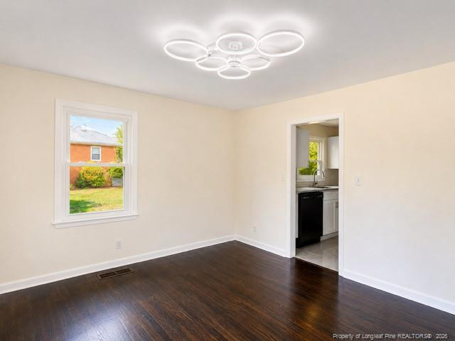 5324 Williamsburgh Dr, Fayetteville, NC 28304