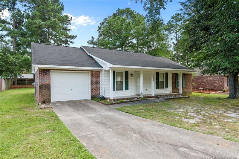 5325 Church St, Hope Mills, NC 28348