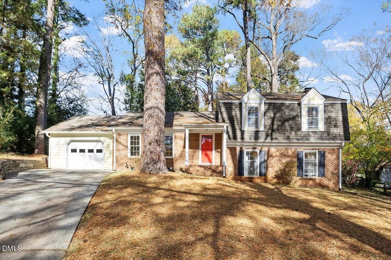 5325 Fieldstone Dr, Raleigh, NC 27609