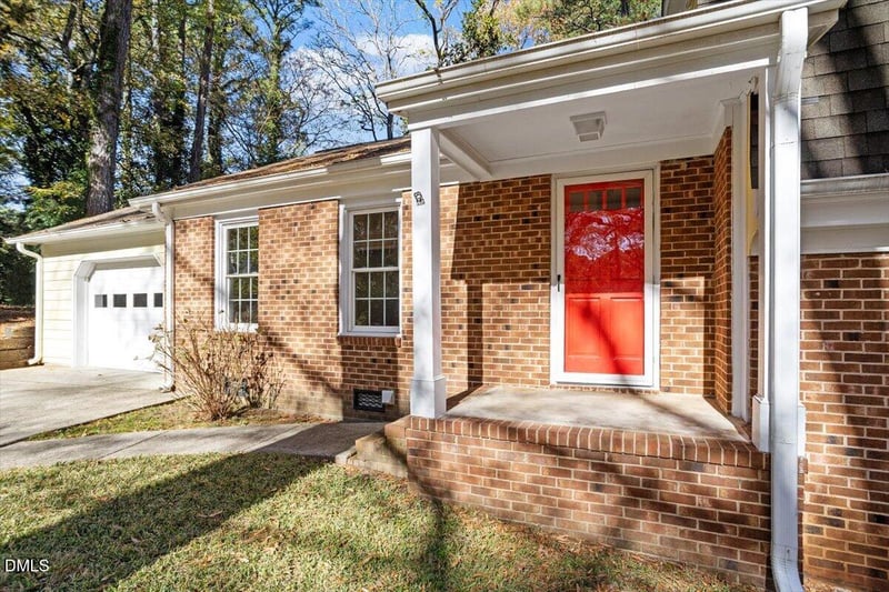 5325 Fieldstone Dr, Raleigh, NC 27609