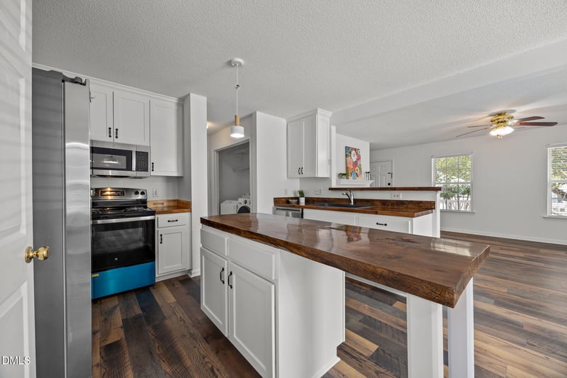 5325 Marthonna Way, Raleigh, NC 27616