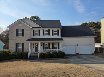 5325 Miranda Dr, Hope Mills, NC 28348