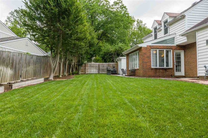 5325 Quail Meadow Dr, Raleigh, NC 27609