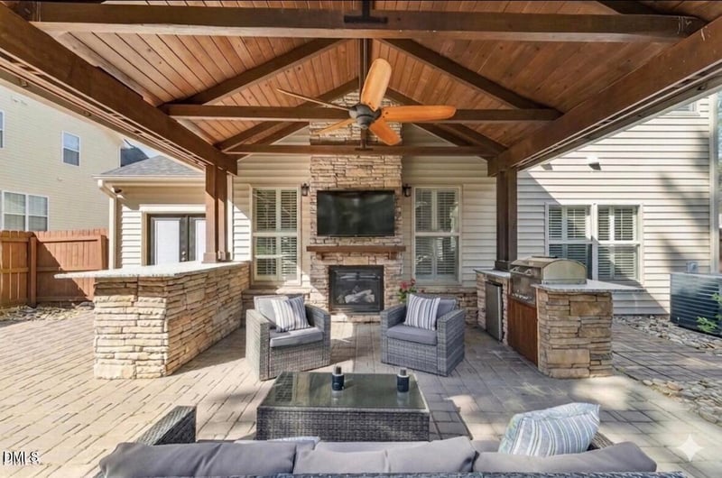 5325 Sapphire Springs Dr, Knightdale, NC 27545