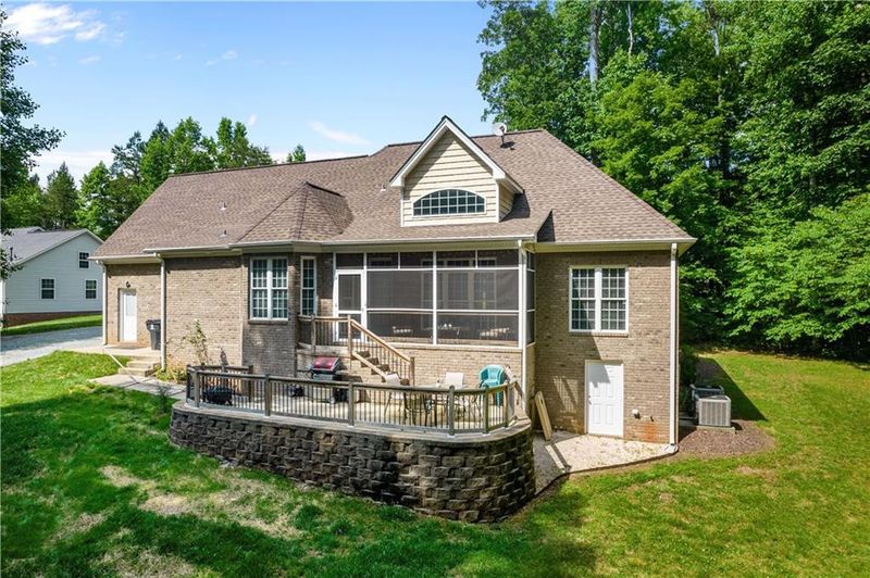 5325 Springview Ct, Burlington, NC 27215