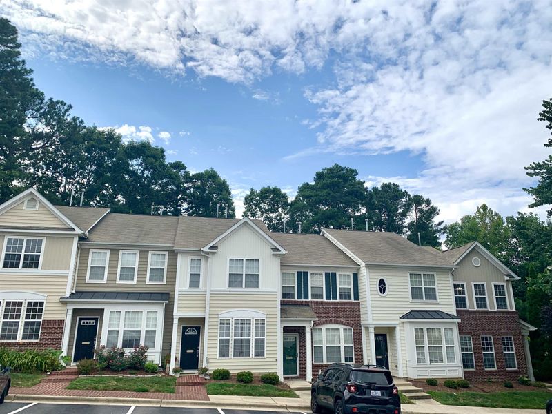 5326 Crescentview Pw, Raleigh, NC 27606