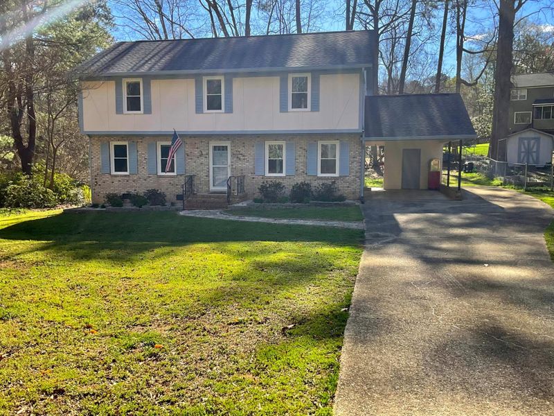 5328 Cherrycrest Ct, Raleigh, NC 27609