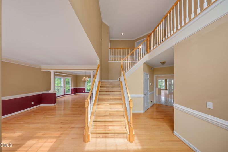 533 Carriage Woods Cir, Cary, NC 27513