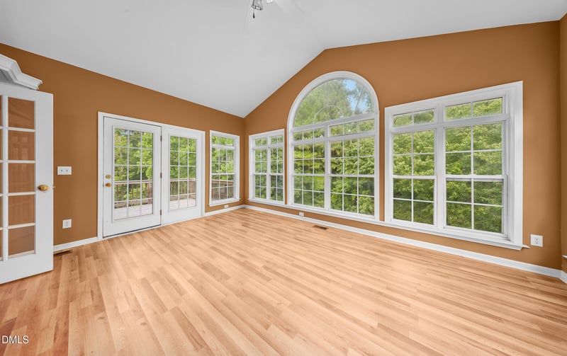 533 Carriage Woods Cir, Cary, NC 27513