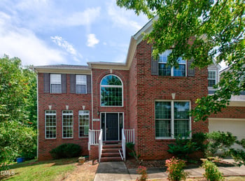 533 Carriage Woods Cir, Cary, NC 27513