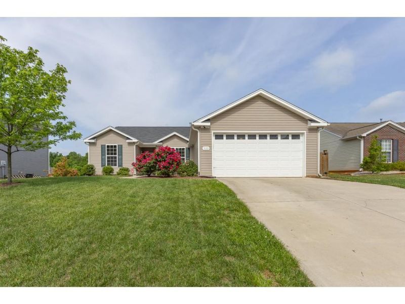 533 Macgregor Dr, Burlington, NC 27217